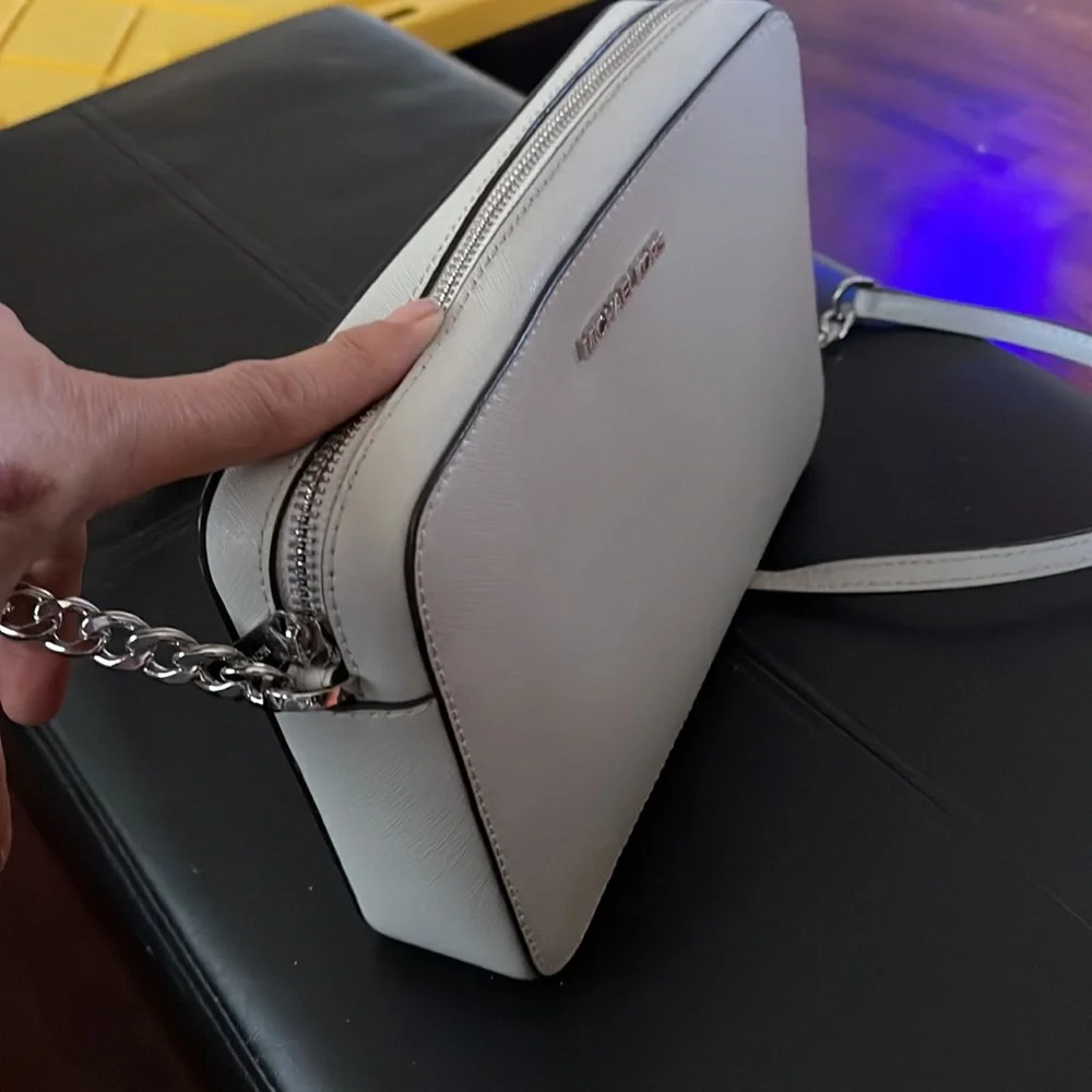 Purse - Picture 2 of 6